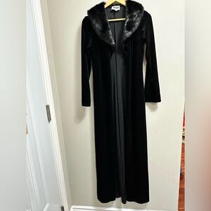 Vintage Jump Black Velvet Duster Coat with Faux Fur Trim 90’s Y2K